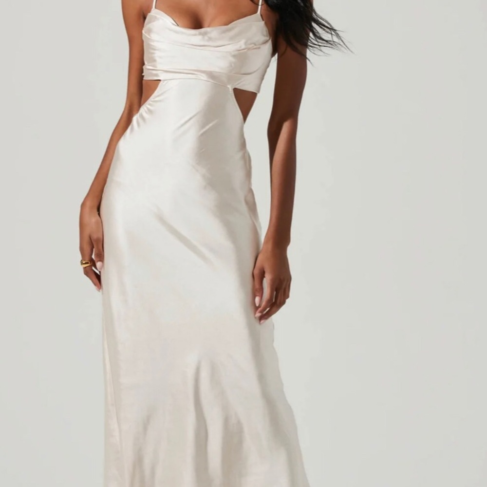 ASTR the Label Colette Satin Cutout Midi dress in Champagne